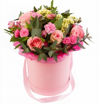 Bright hat box on Mom's Day